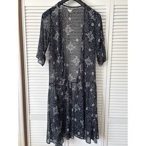 Garage Kimono One‎ Size Sheer Black White Geometric Cover Up Duster ptp 20" L49"